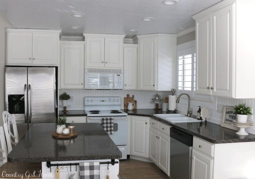 country girl home wood to white dove kitchen cabinets makover country girl home wood to white dove kitchen cabinets makover