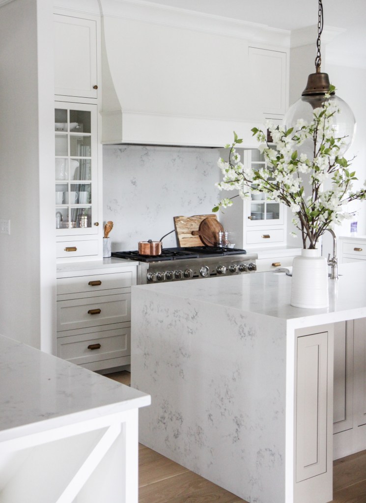 the right white park and oak interior design